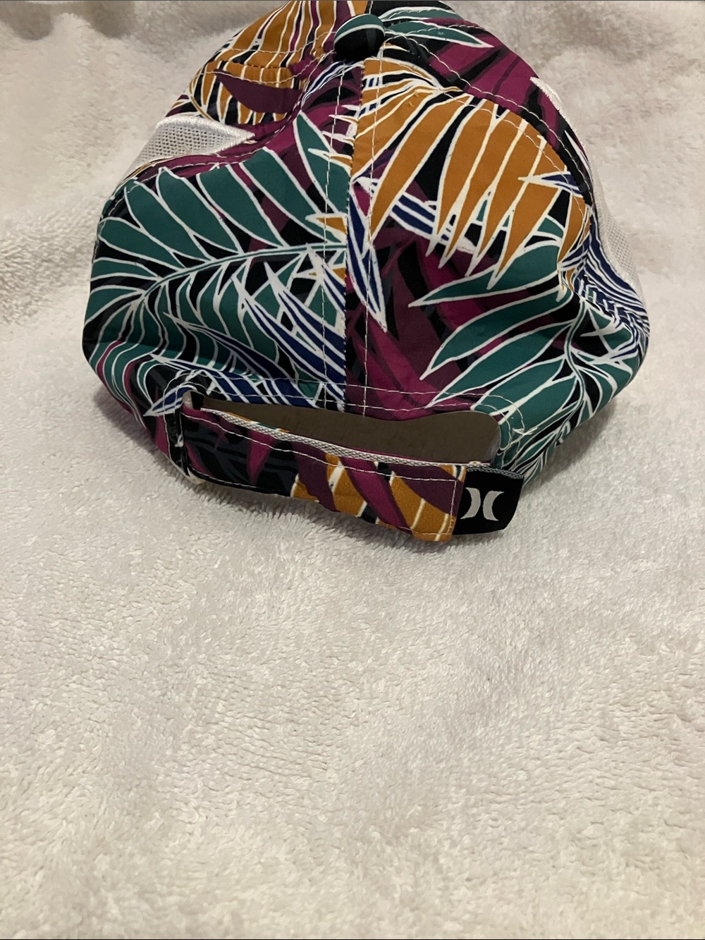 Hurley Leaf-Print Cap in Plum, Mustard and Teal - Picture 7 of 9